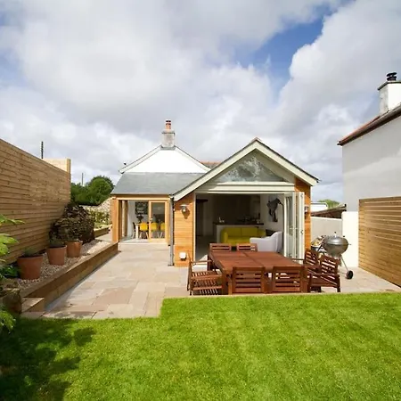 Barnwell Cottage *Stunning Cornish Cottage* Oozing Charm + Comfort Cubert Exterior photo
