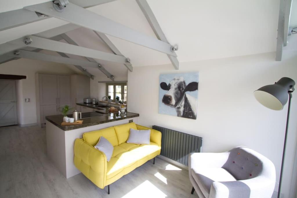 Barnwell *stunning Cornish Cottage* Oozing Charm + Comfort Holiday home Cubert